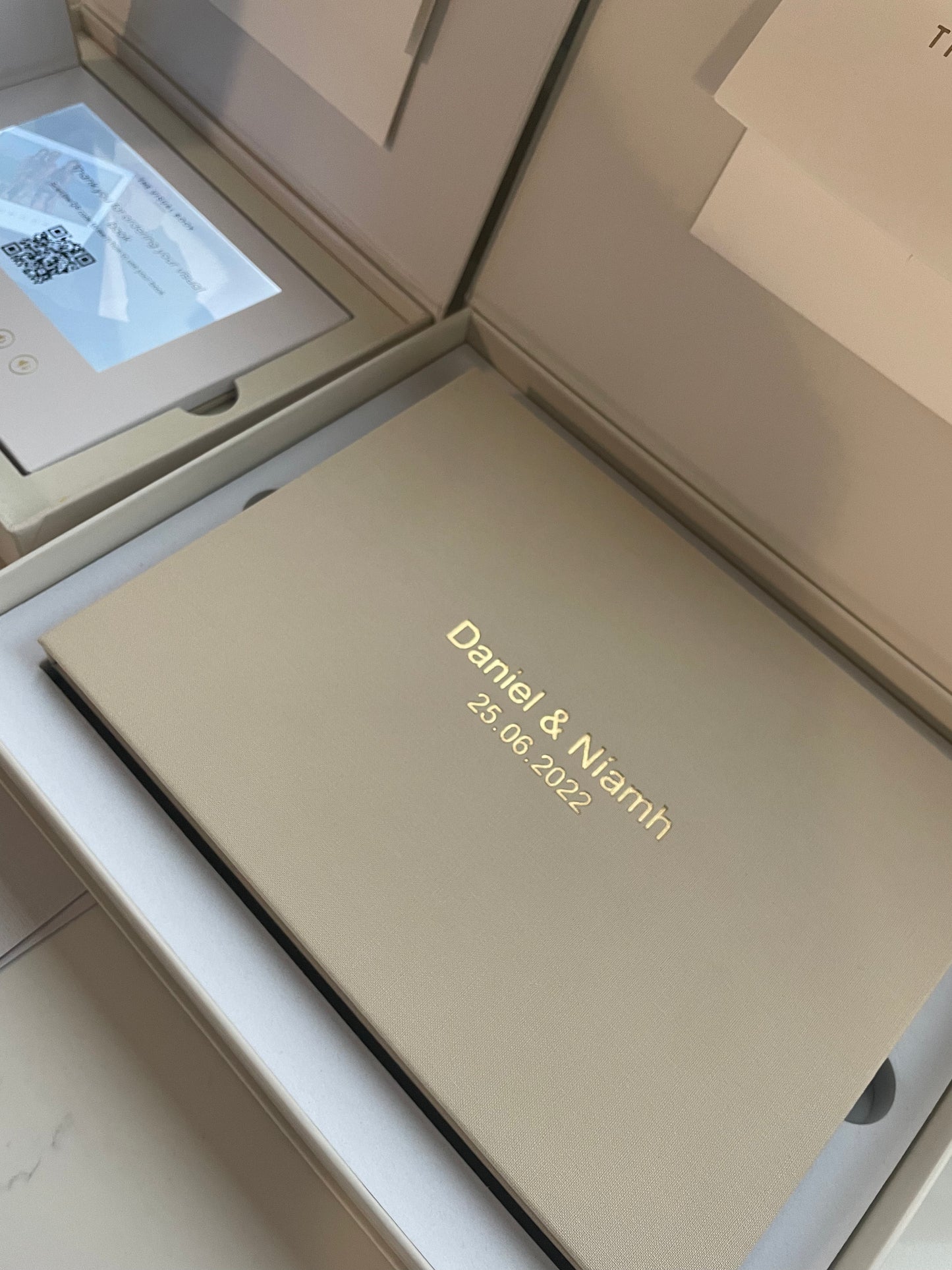 Visual Book Personalised