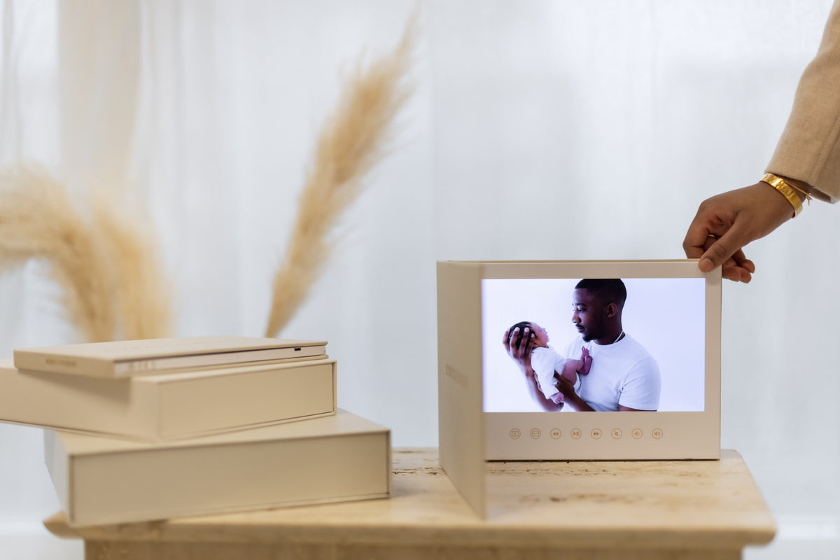 The Visual Book: Memory Preservation with Video Books & Audio Greeting ...