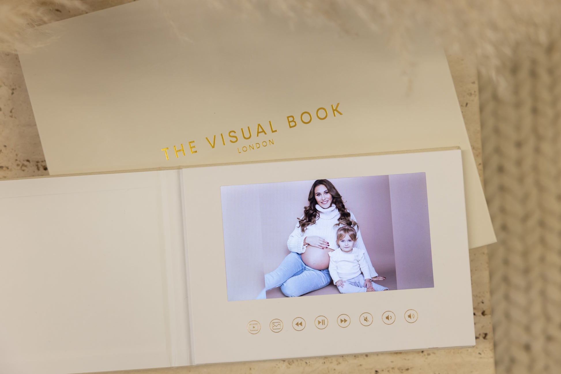 family photo and video book by the visual book